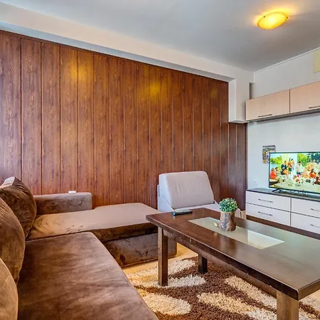 форест нук Apartamento *